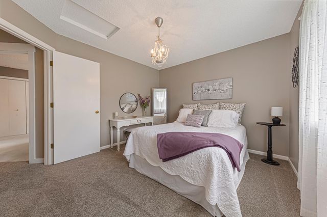 1435 Springwood Lane, Faribault, MN 55021