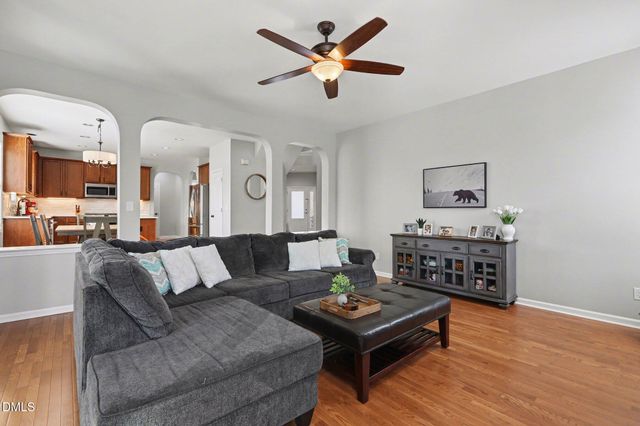 2605 Bloomsberry Ridge Drive, Fuquay Varina, NC 27526