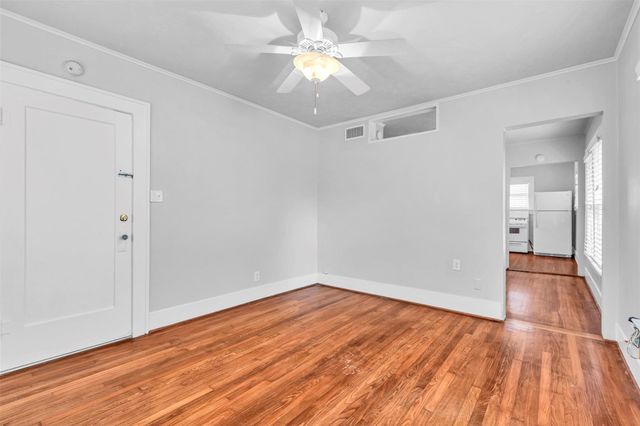 1320 W Pierce Street 4, Houston, TX 77019