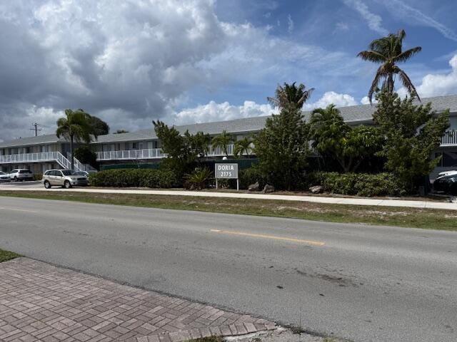 2175 NE 56th Street 203, Fort Lauderdale, FL 33308