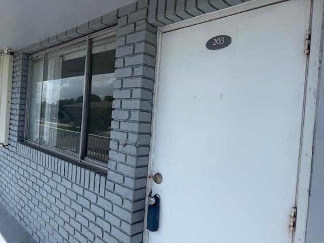 2175 NE 56th Street 203, Fort Lauderdale, FL 33308
