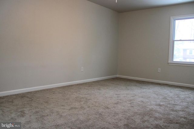 11816 RUTHERFORD DR, Fredericksburg, VA 22407