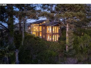 4205 KNOLL Ter, Neskowin, OR 97149