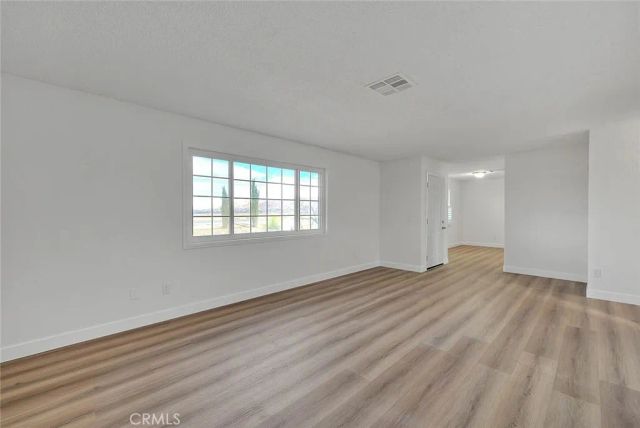 22133 Thunderbird, Apple Valley, CA 92307