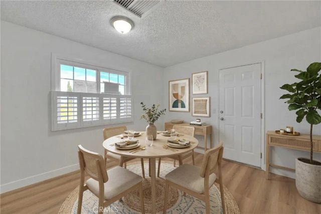 22133 Thunderbird, Apple Valley, CA 92307