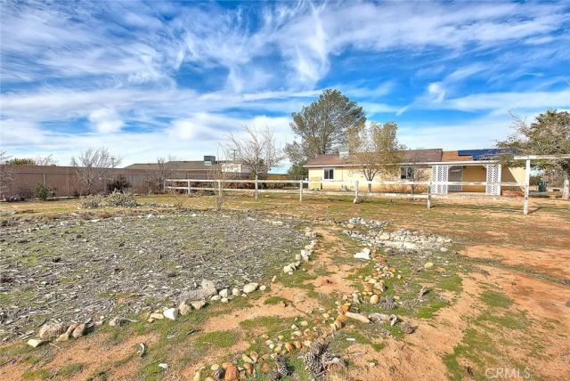 22133 Thunderbird, Apple Valley, CA 92307