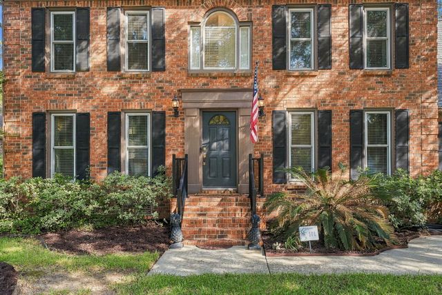 101 Canter Court, Goose Creek, SC 29445