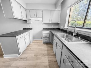 4814 Spring Lake Drive B, Charlotte, NC 28212