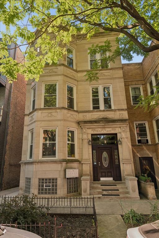 852 N Hoyne Avenue, Chicago, IL 60622 — exterior