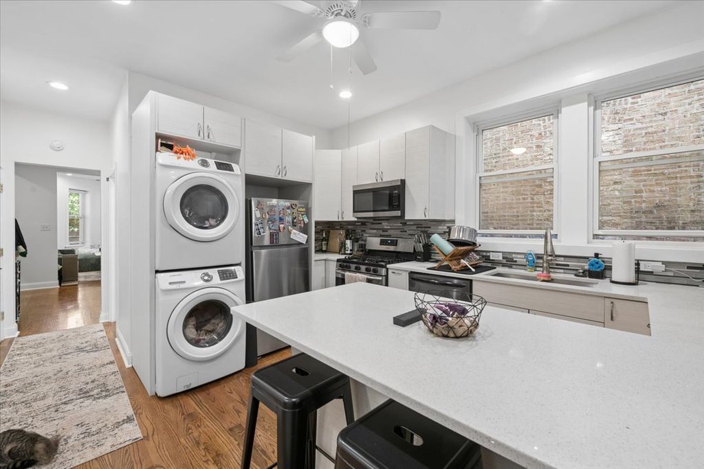 852 N Hoyne Avenue, Chicago, IL 60622 — photo 2