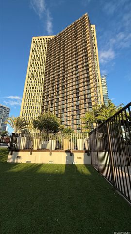 987 Queen Street 1712, Honolulu, HI 96814