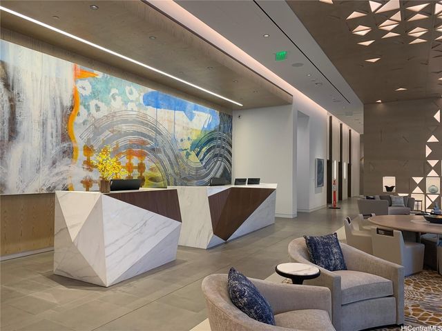 987 Queen Street 1712, Honolulu, HI 96814