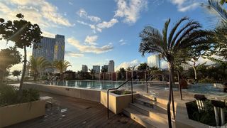 987 Queen Street 1712, Honolulu, HI 96814