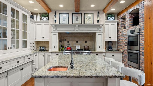 1895 Gun Club Road, Jasper, IN 47546