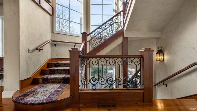 1895 Gun Club Road, Jasper, IN 47546