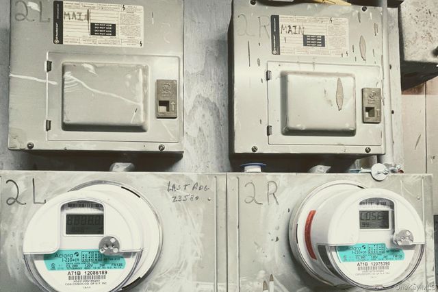 683 Woodward Avenue, Ridgewood, NY 11385