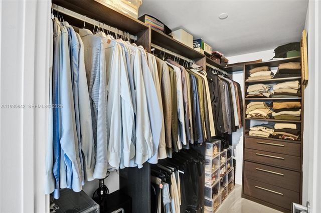 601 NE 27th St 1507, Miami, FL 33137