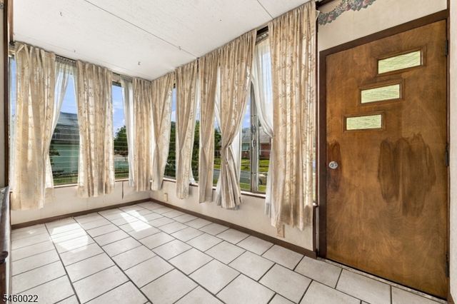 15 Candy Ct, Edison Twp., NJ 08817