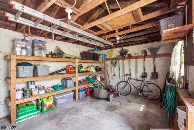 15 Candy Ct, Edison Twp., NJ 08817