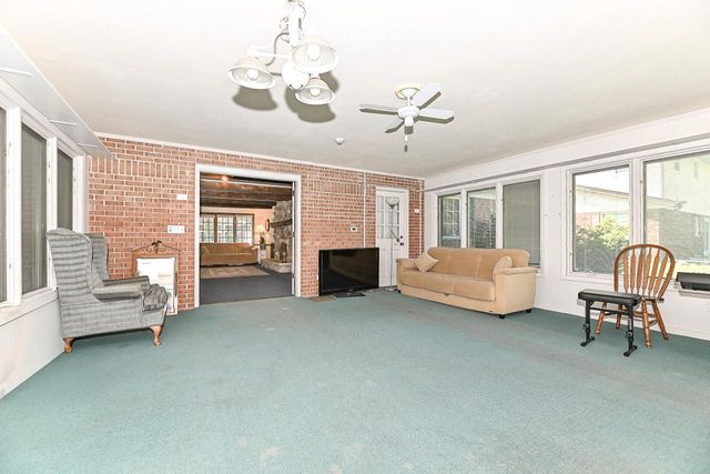 8866 Greenmeadow LANE, Greendale, WI 53129
