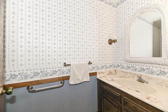8866 Greenmeadow LANE, Greendale, WI 53129