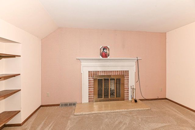 8866 Greenmeadow LANE, Greendale, WI 53129