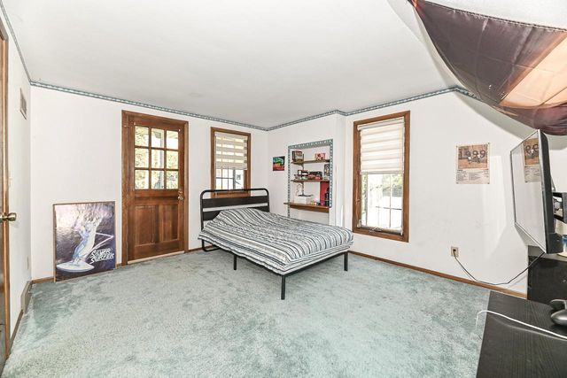 8866 Greenmeadow LANE, Greendale, WI 53129