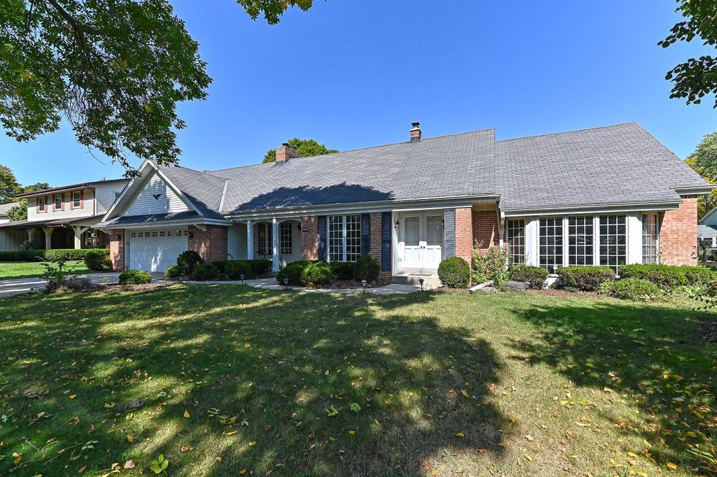 8866 Greenmeadow LANE, Greendale, WI 53129