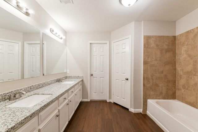 1710 Pine Gap Drive, Houston, TX 77090
