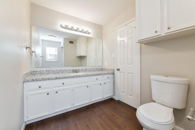 1710 Pine Gap Drive, Houston, TX 77090