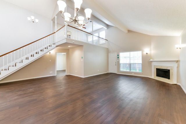 1710 Pine Gap Drive, Houston, TX 77090
