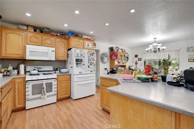 23201 Cardinal Road, Wrightwood, CA 92397