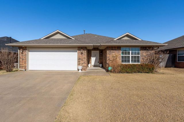 1914 Rain Tree Drive, Shawnee, OK 74804