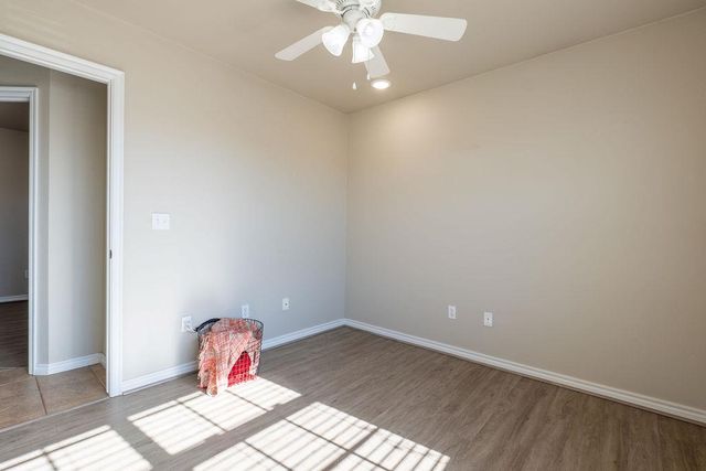 1914 Rain Tree Drive, Shawnee, OK 74804