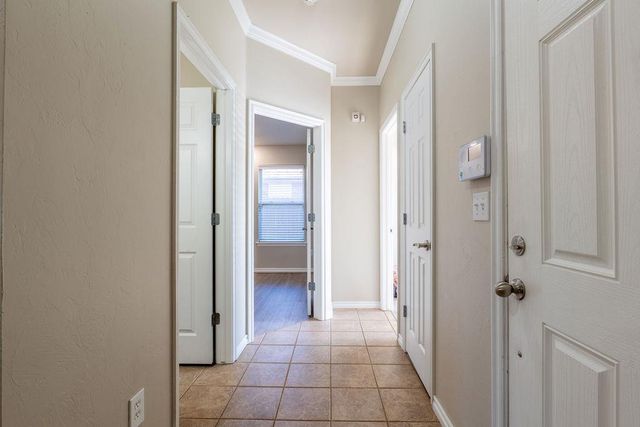 1914 Rain Tree Drive, Shawnee, OK 74804