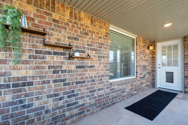 1914 Rain Tree Drive, Shawnee, OK 74804