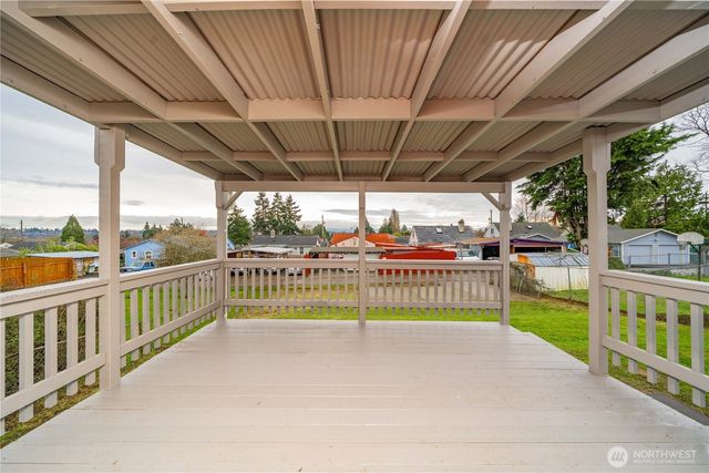 13856 37th Avenue S, Tukwila, WA 98168