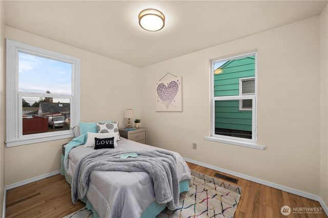 13856 37th Avenue S, Tukwila, WA 98168