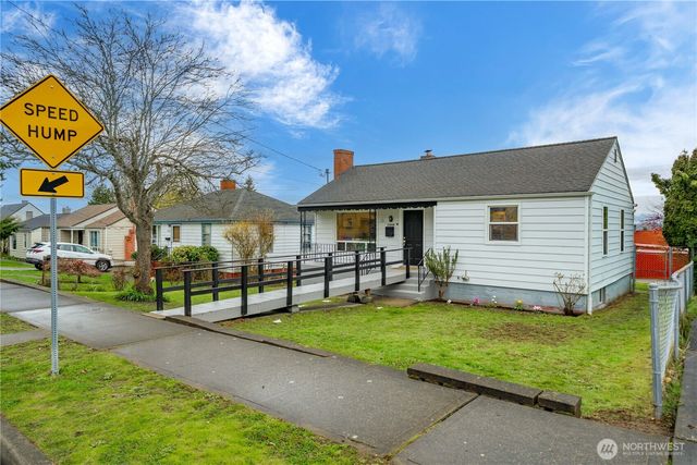 13856 37th Avenue S, Tukwila, WA 98168