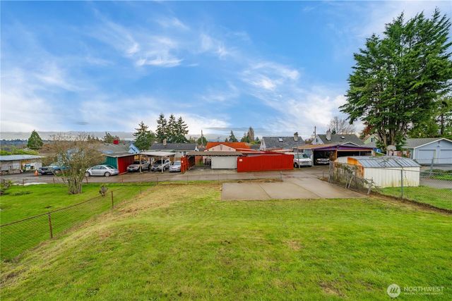 13856 37th Avenue S, Tukwila, WA 98168