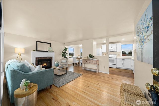 13856 37th Avenue S, Tukwila, WA 98168