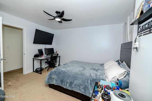 213 Park Ridge Drive, Niskayuna, NY 12309