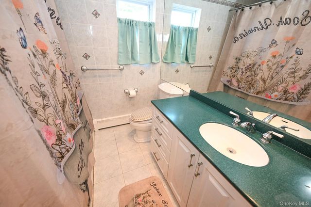 258 Rintin Street, Franklin Square, NY 11010