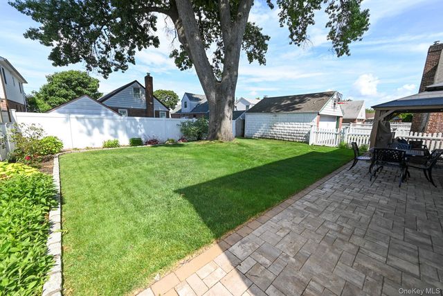 258 Rintin Street, Franklin Square, NY 11010
