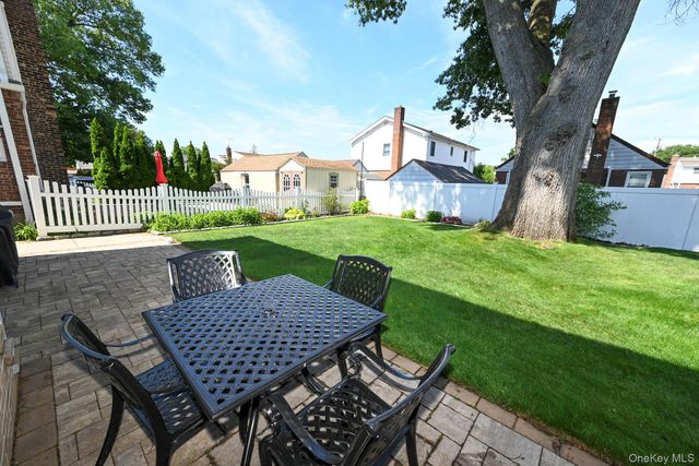 258 Rintin Street, Franklin Square, NY 11010