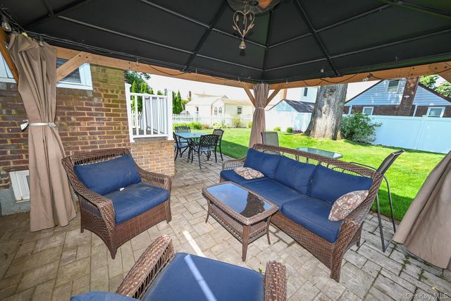 258 Rintin Street, Franklin Square, NY 11010