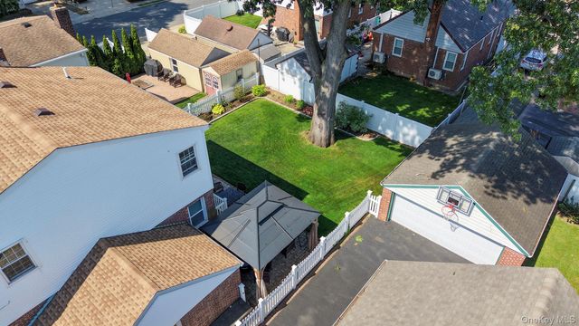 258 Rintin Street, Franklin Square, NY 11010