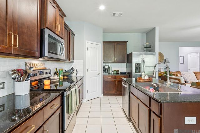 10564 Braves Ave, Denham Springs, LA 70726