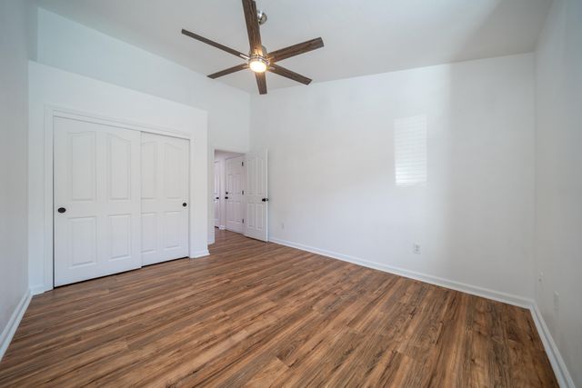 6038 Mid Drive Trail, Redding, CA 96003