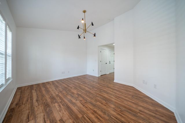 6038 Mid Drive Trail, Redding, CA 96003